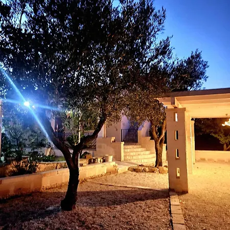Trullo Septis 펜션 *